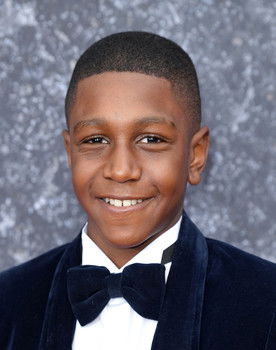 Keiyon Cook as Stevie