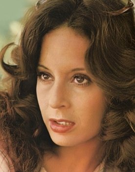 Suzana Gonçalves as 