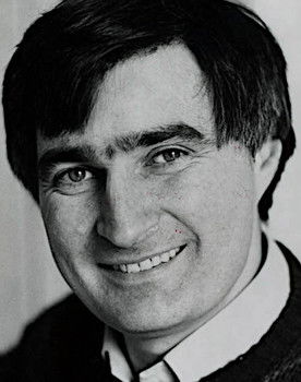 Peter Tilbury as Dentist