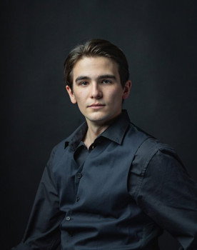 György Veress as Máté