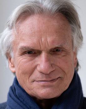 François-Eric Gendron as Martin Luthard