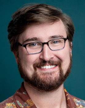 Tom von Dohlen as Dr. Gall