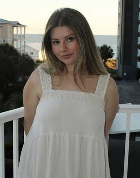 Rebekah Porter as Restaurant Girl #1