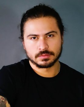 Alejandro Jaimez Estrada as Hombre de acción
