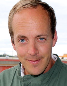 Simon Ljungman as Self