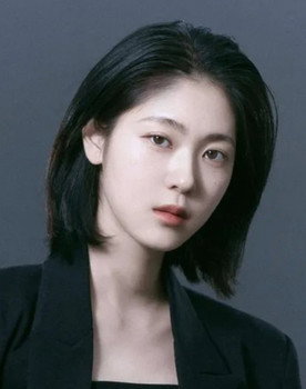 Won Yu-jin as Kang Sol