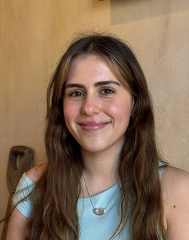 Sabrina Goulding as Esme