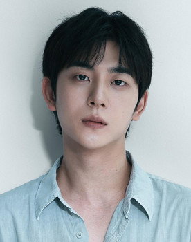 Shin Yong-seok as Soul-won