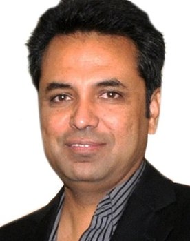Talat Hussain as Zahid