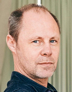 Christopher van Duijn as Lennie