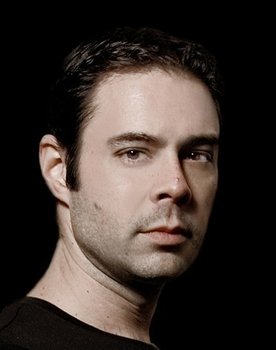 Rodrigo DeMedeiros as Dario Massimo