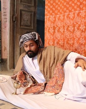 Moshtaq Mohammad as Omar Khayyam
