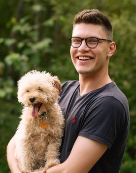 Bennett Penner as Gordon