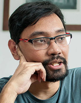 Ifan Adriansyah Ismail as Fandi