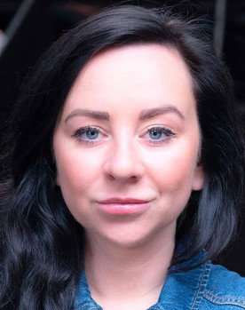 Victoria Gibson as Woman