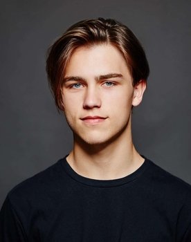 Jordan Dulieu as Aiden