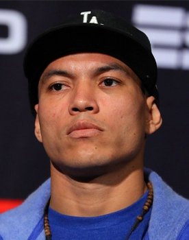 Roberto Arriaza as Self