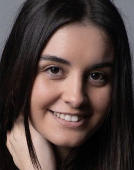 Mireia Bautista as Alba