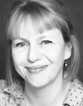 Delphine Bibet as La mère