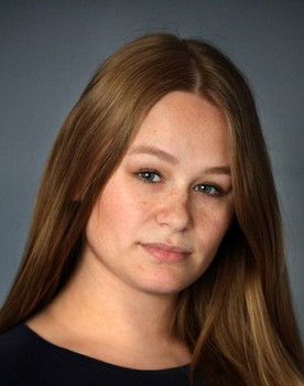 Madison Stallings as Aurora