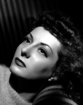 Viviane Romance as Assunta Perella