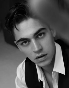 Hero Fiennes Tiffin