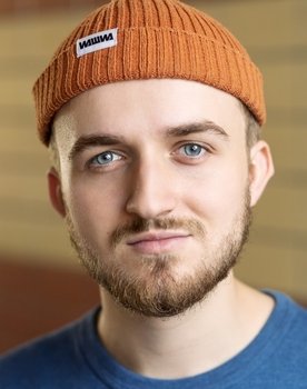 Oscar Hewitt as Rufus