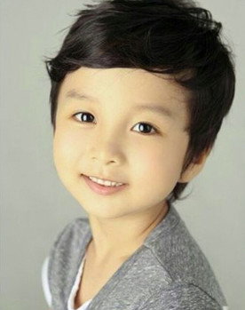 Lee Do-hyun as Lee Yoon