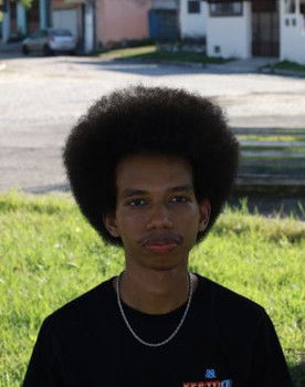 Andy Gomes as Himself