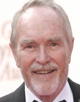 Pierre Vaneck as Xavier Adé