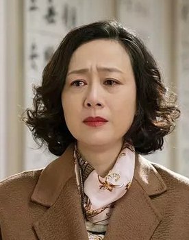 Wu Yufang as Xiao Yu's mother