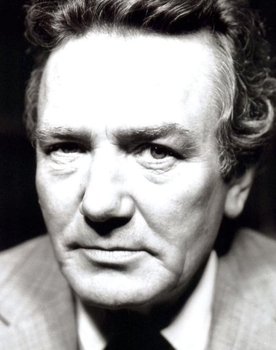 Albert Finney Photo