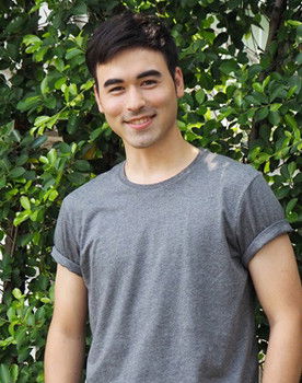 กิจเกษม แมคแฟดเดน as หว่อง กาไว