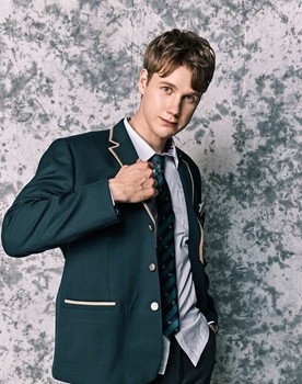 Leo Ranta as Regular Member