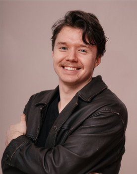 Ashton Williams as AJ Grayson