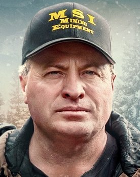 Freddy Dodge as Self