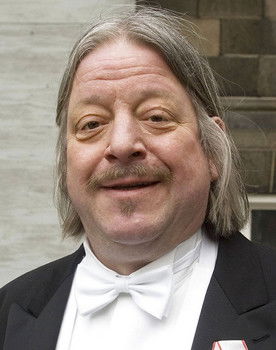 Flemming Kaul as Self - Museum Curator