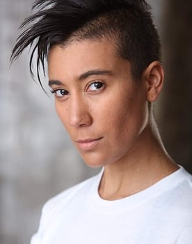 Vico Ortiz as Camila