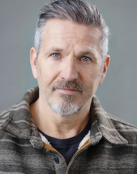 Johnathan Gorman as Theo