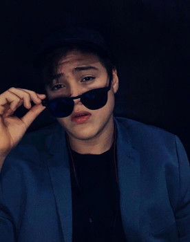 Josh B. Tovar as Chico de la calle