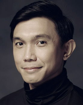 Nico Antonio as Manager Ry