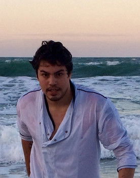 Gerardo Menezes Neto as Lucas