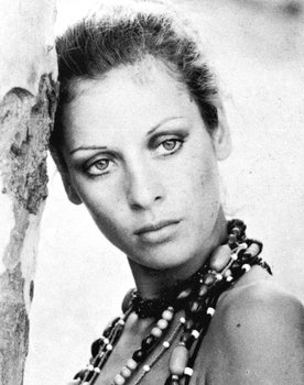 Paola Senatore as Beatrice