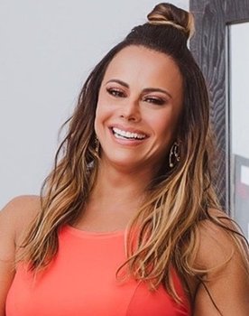 Viviane Araújo as Sebastiana Alves (Naná)