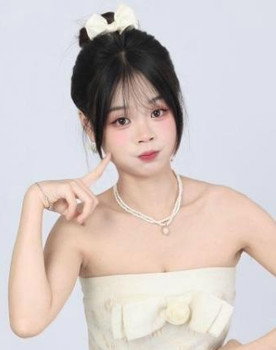 黄嘉婷