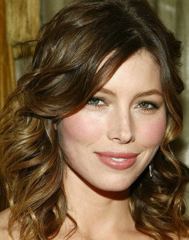 Jessica Biel as London