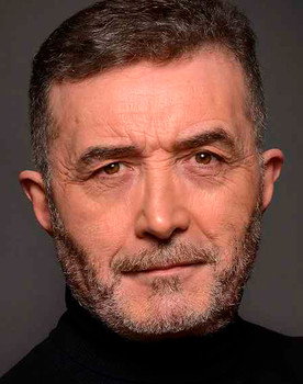 Juan Alberto López as Richard