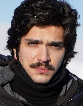 Henrique Linhales Rangel as Cozinheiro