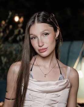 Yami Safdie as Yami Safdie