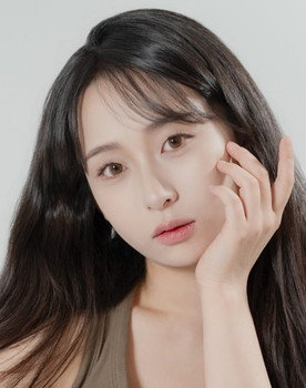 Nam Ha-na as Self - Cupid Trainee